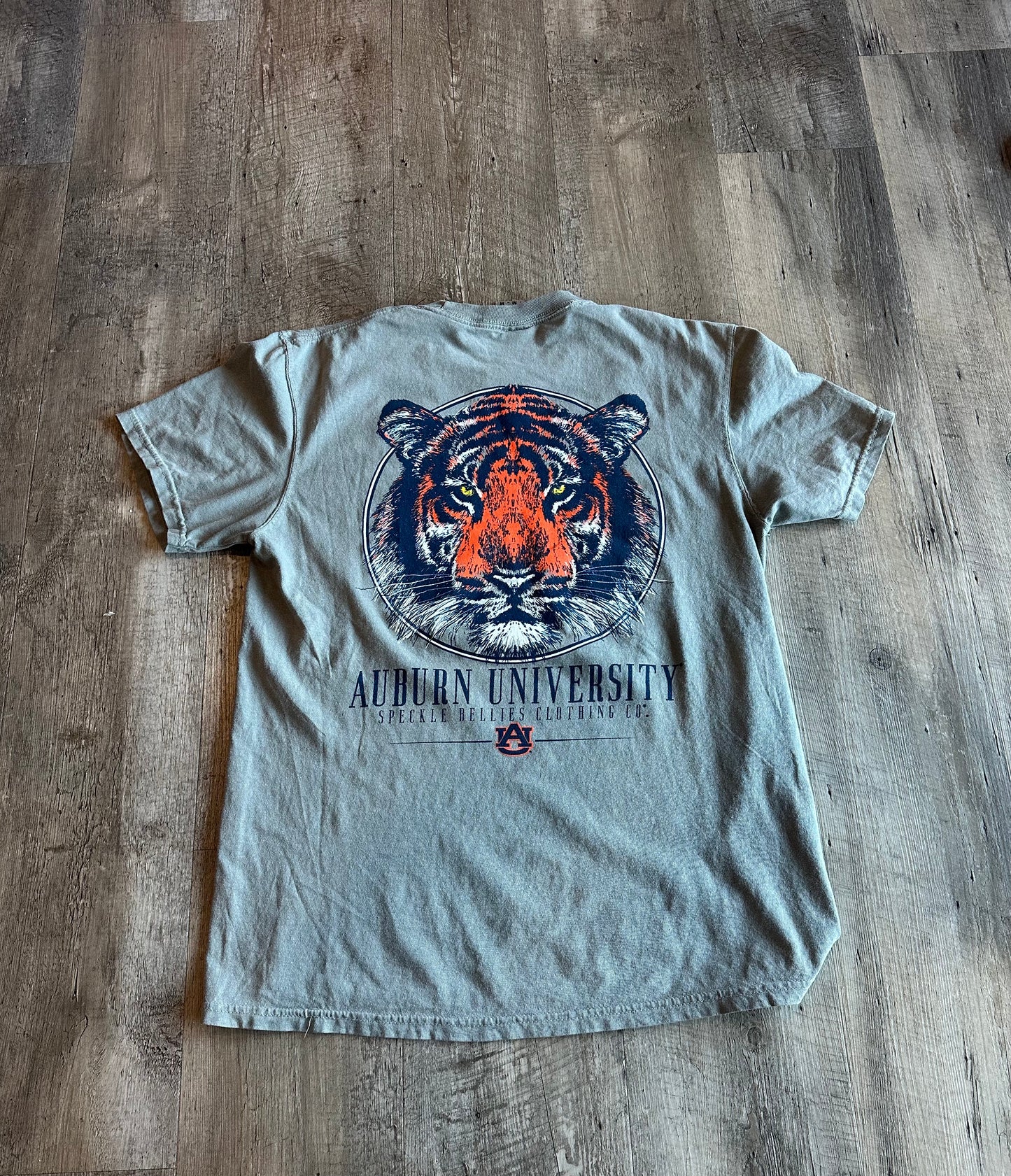 Women's Auburn Tiger Head Shirt