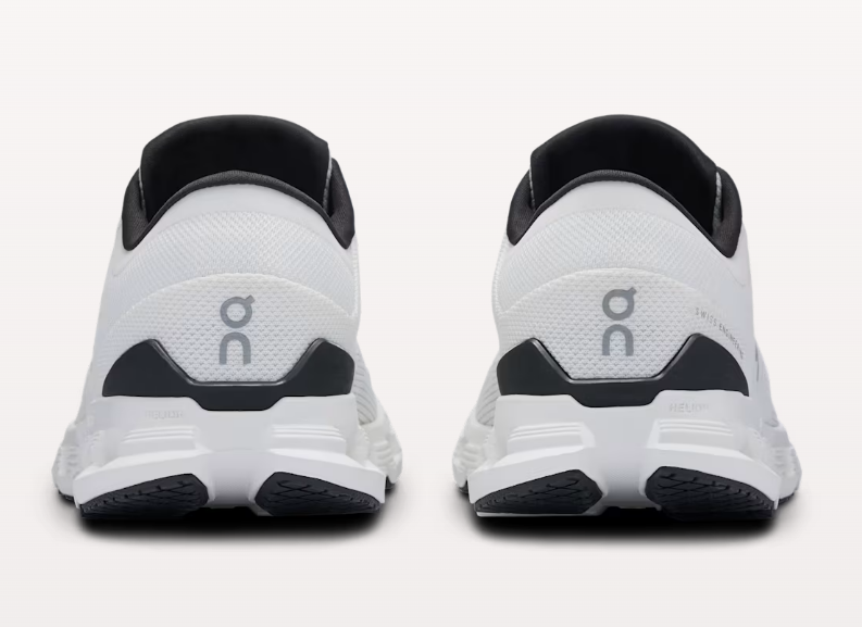 Women's Cloud X 4