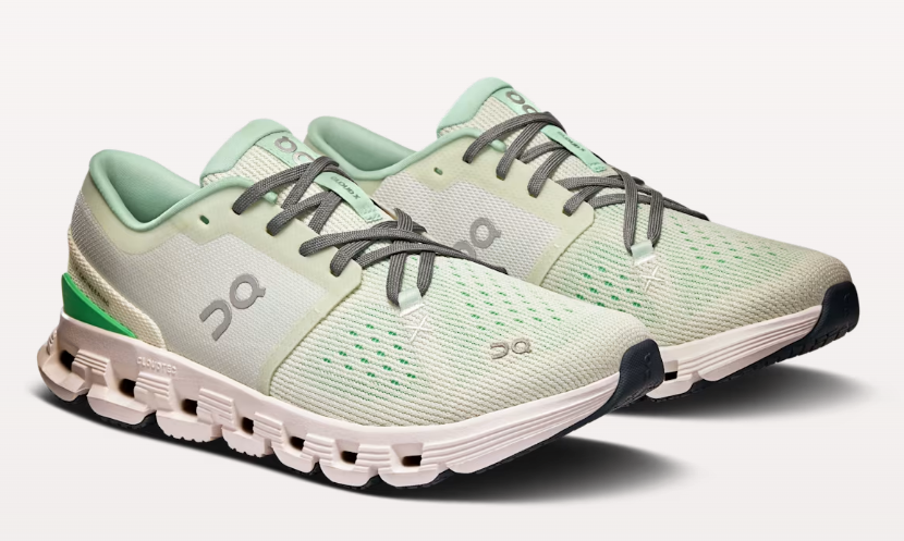 Women's Cloud X 4
