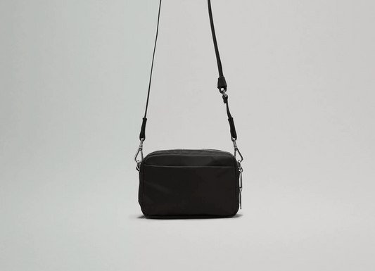 Everywhere Crossbody Bag 2L *Metal Hardware