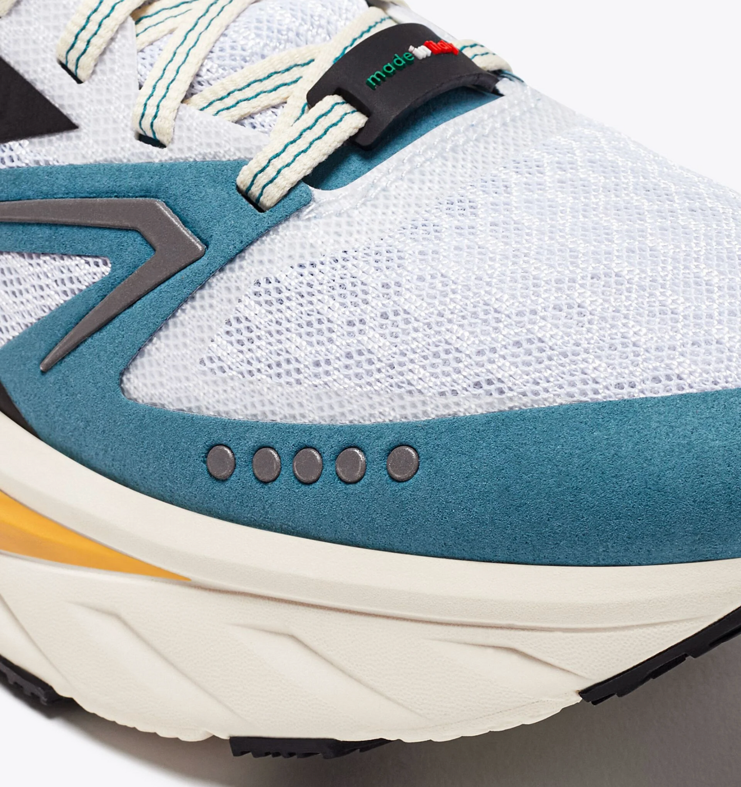Women's Atomo V7000-2