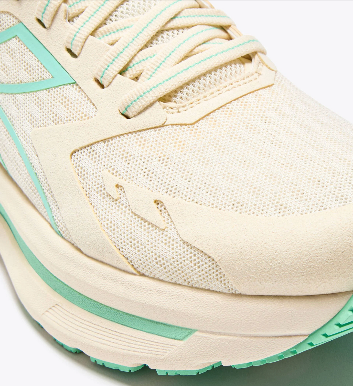 Women's Cellula