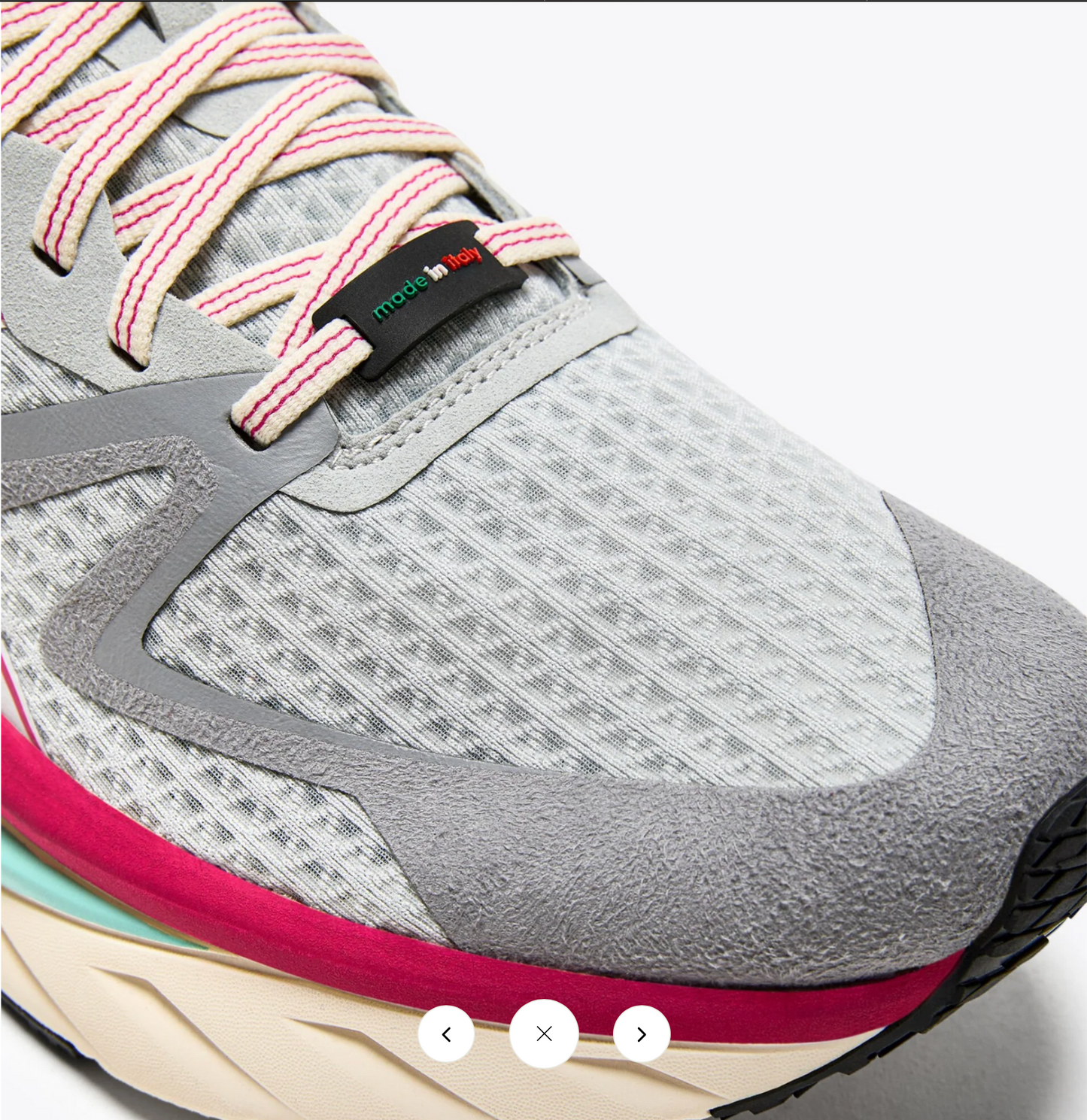Women's Atomo V7000