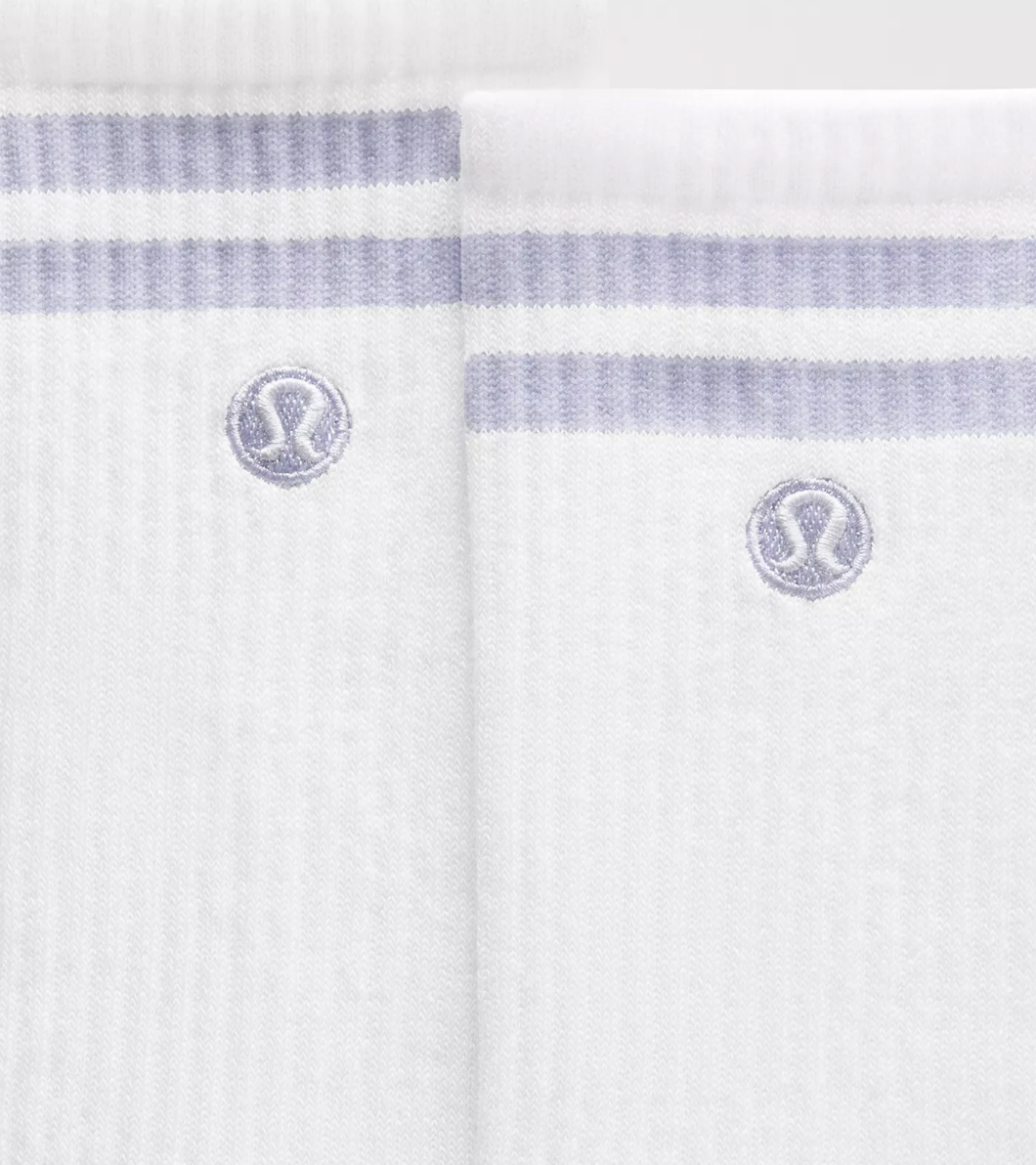 Unisex Daily Essential Crew Socks *Stripe