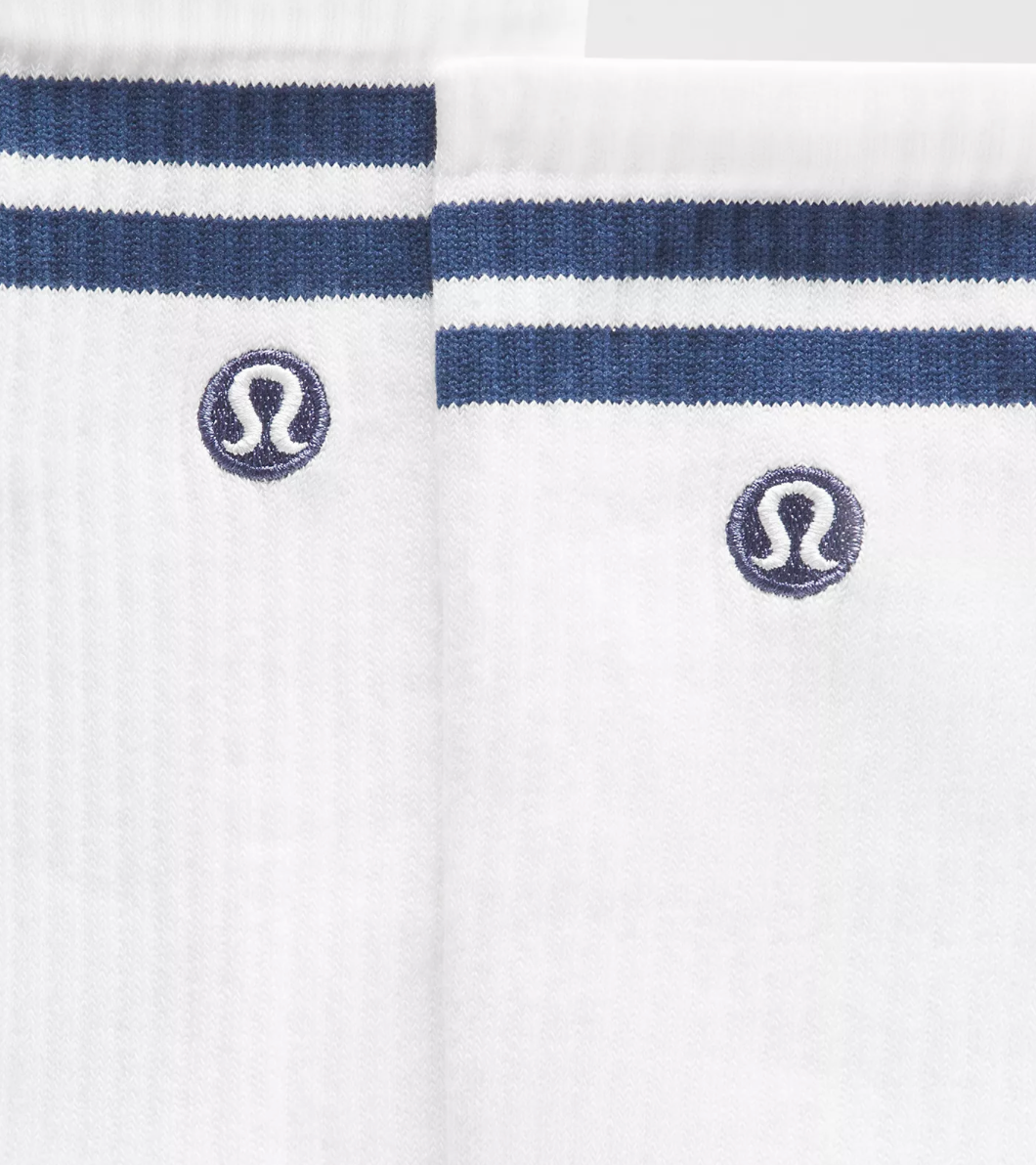 Unisex Daily Essential Crew Socks *Stripe