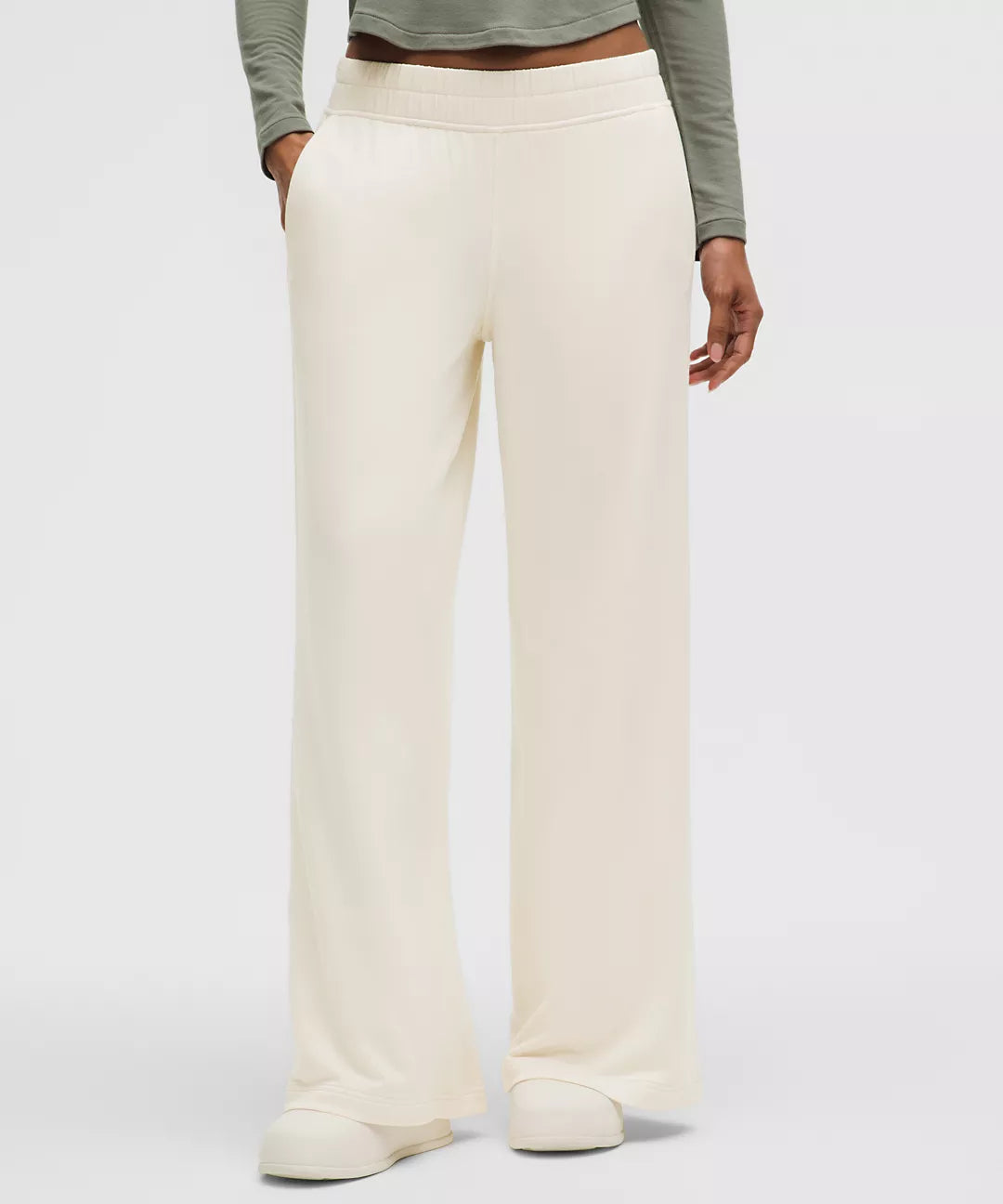 BeCalm Mid- Rise Wide-Leg Pant