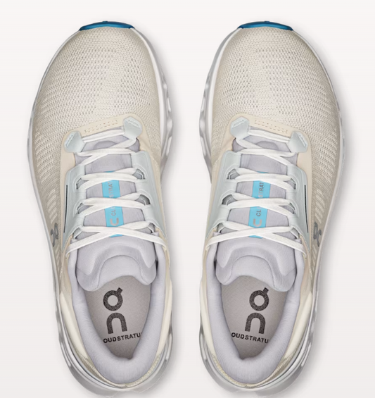 Women's Cloudstratus 3