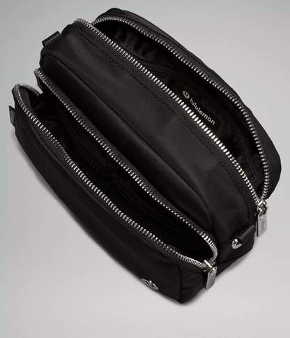 Everywhere Crossbody Bag 2L *Metal Hardware