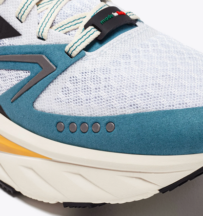 Women's Atomo V7000-2