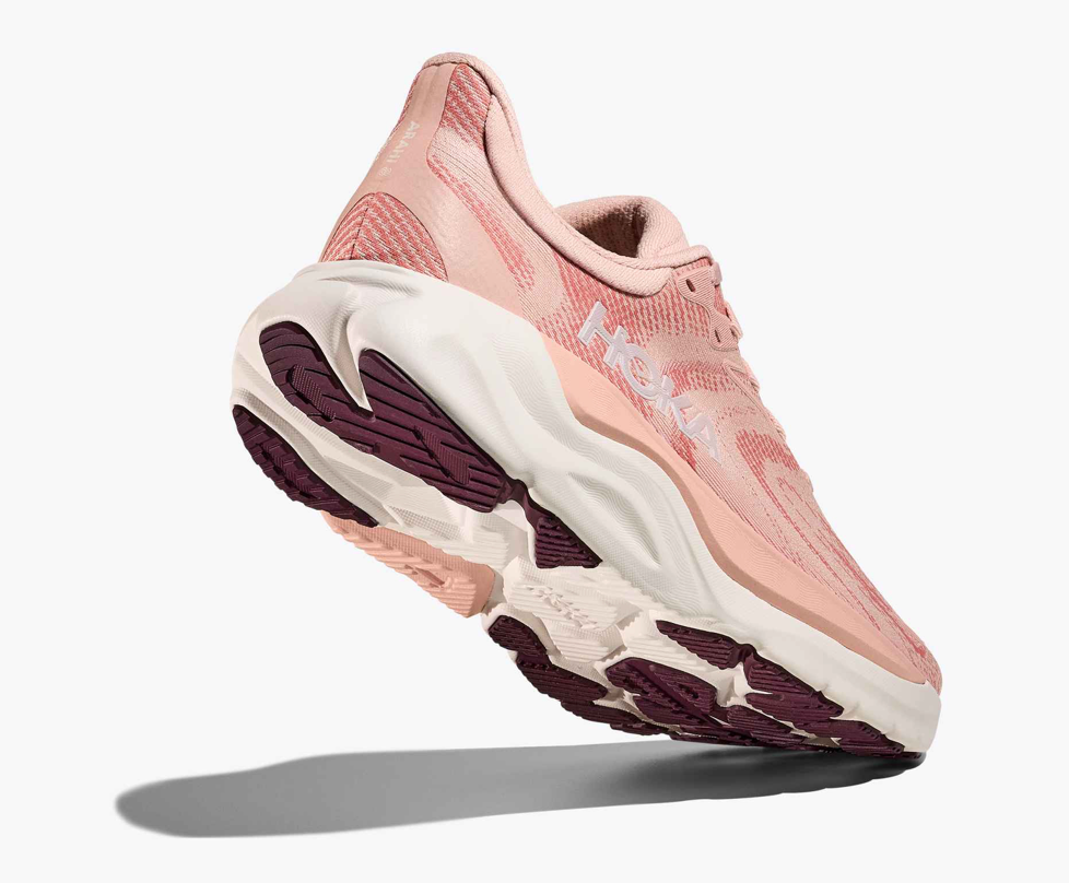 Women's Arahi 8
