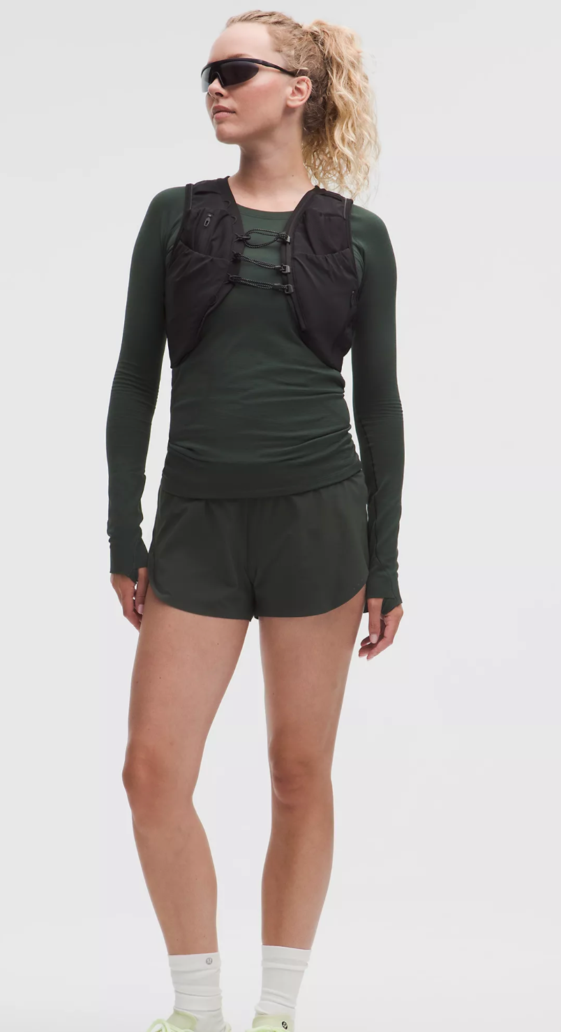 Fast and Free High-Rise Classic-Fit Split Short 3''