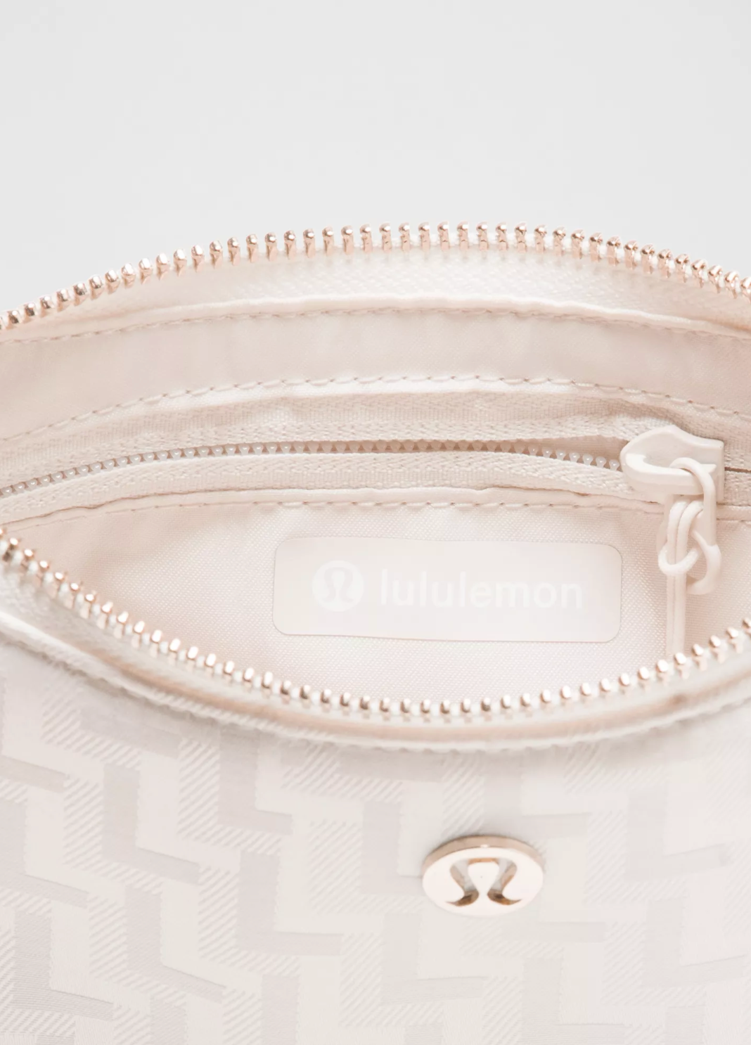 City Essentials Small Shoulder Bag
