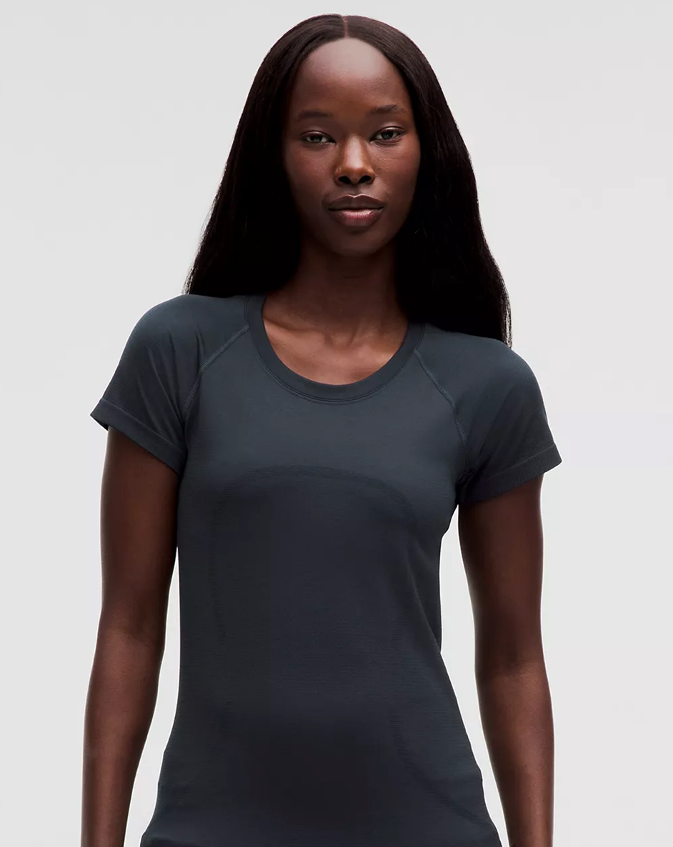 Swiftly Tech Short-Sleeve 2.0 *Hip Length