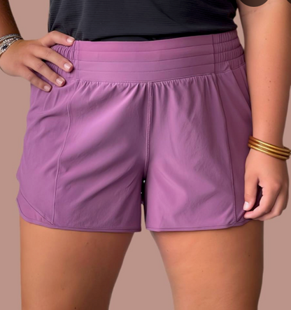 Hotty Hot High-Rise Lined Short 4"