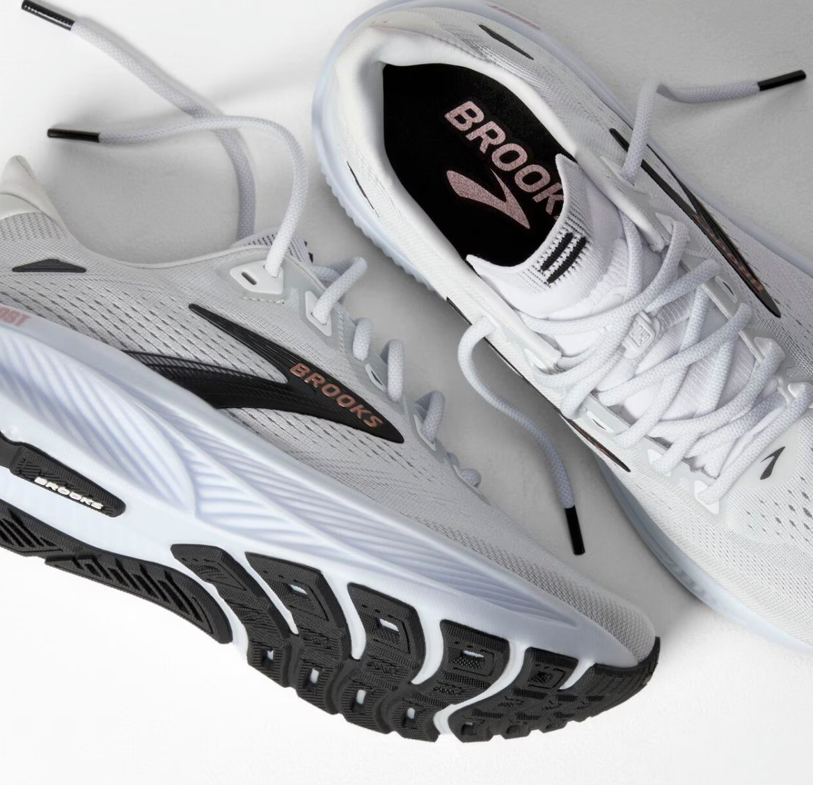 Women's Ghost 18